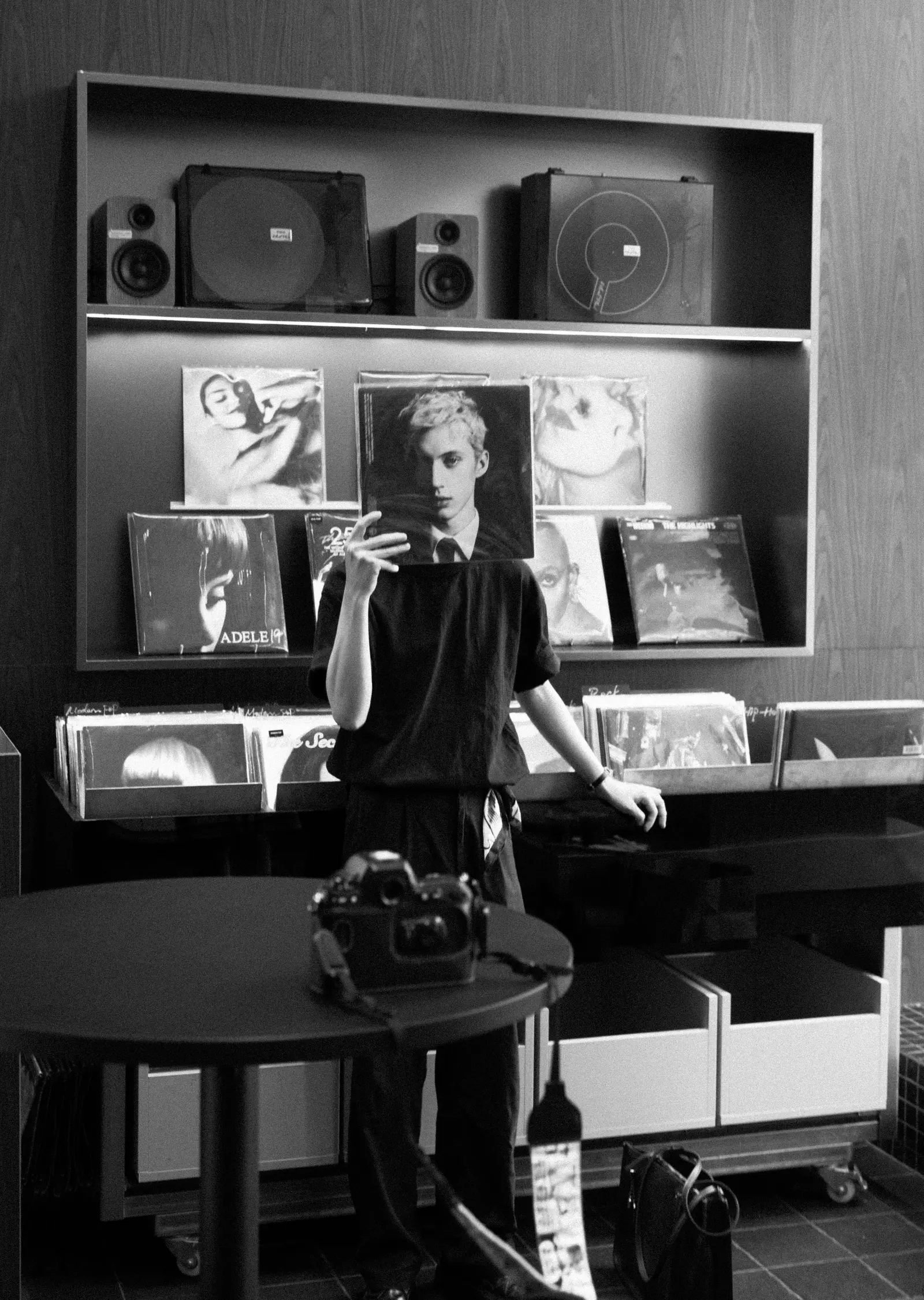 Scene photograph: scenes 015